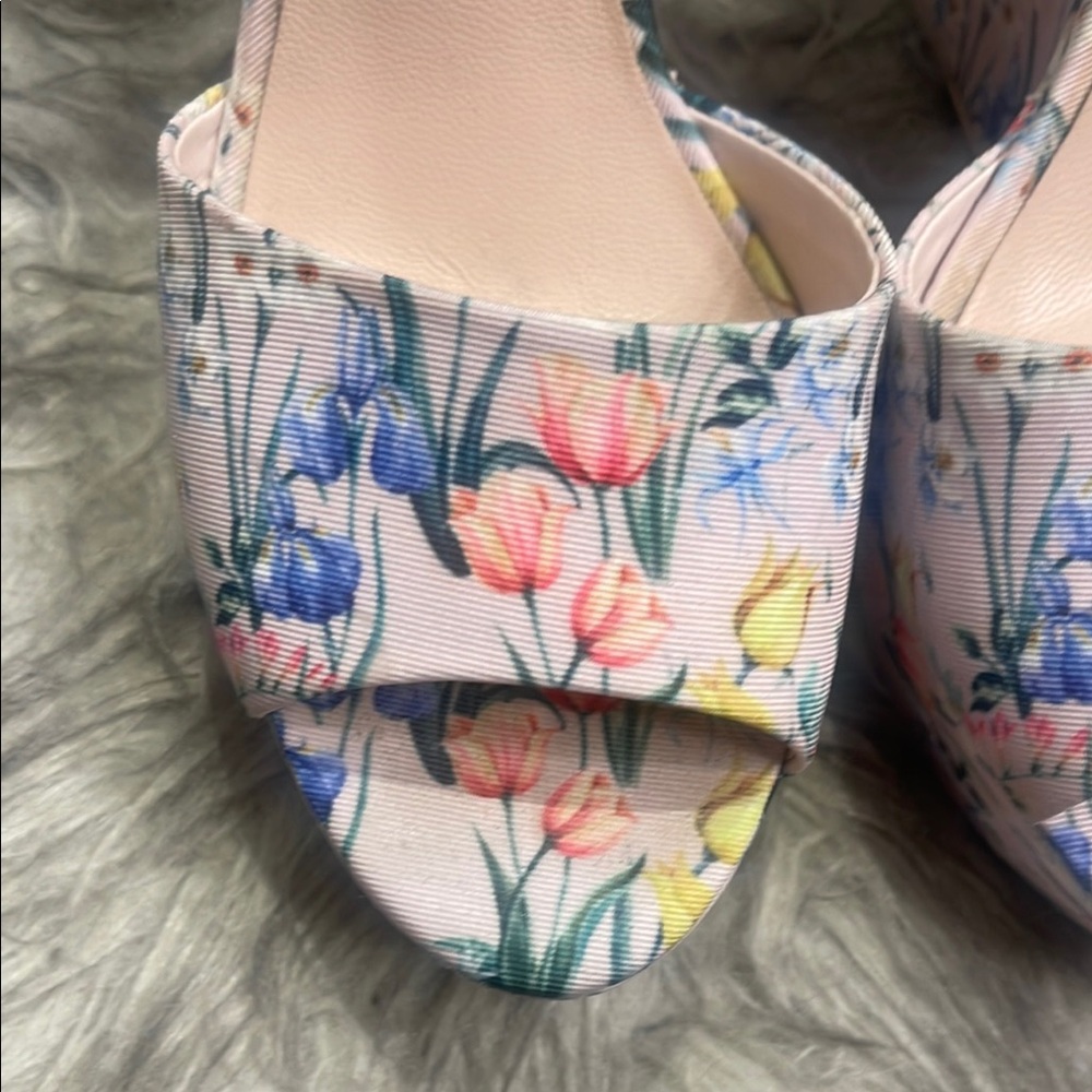 Aldo Floral Platform Wedge Sandals - Picture 3 of 6